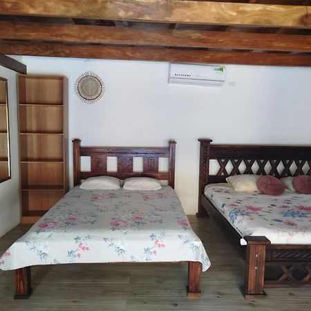 Hotel Liah'S 토르투게로 외부 사진